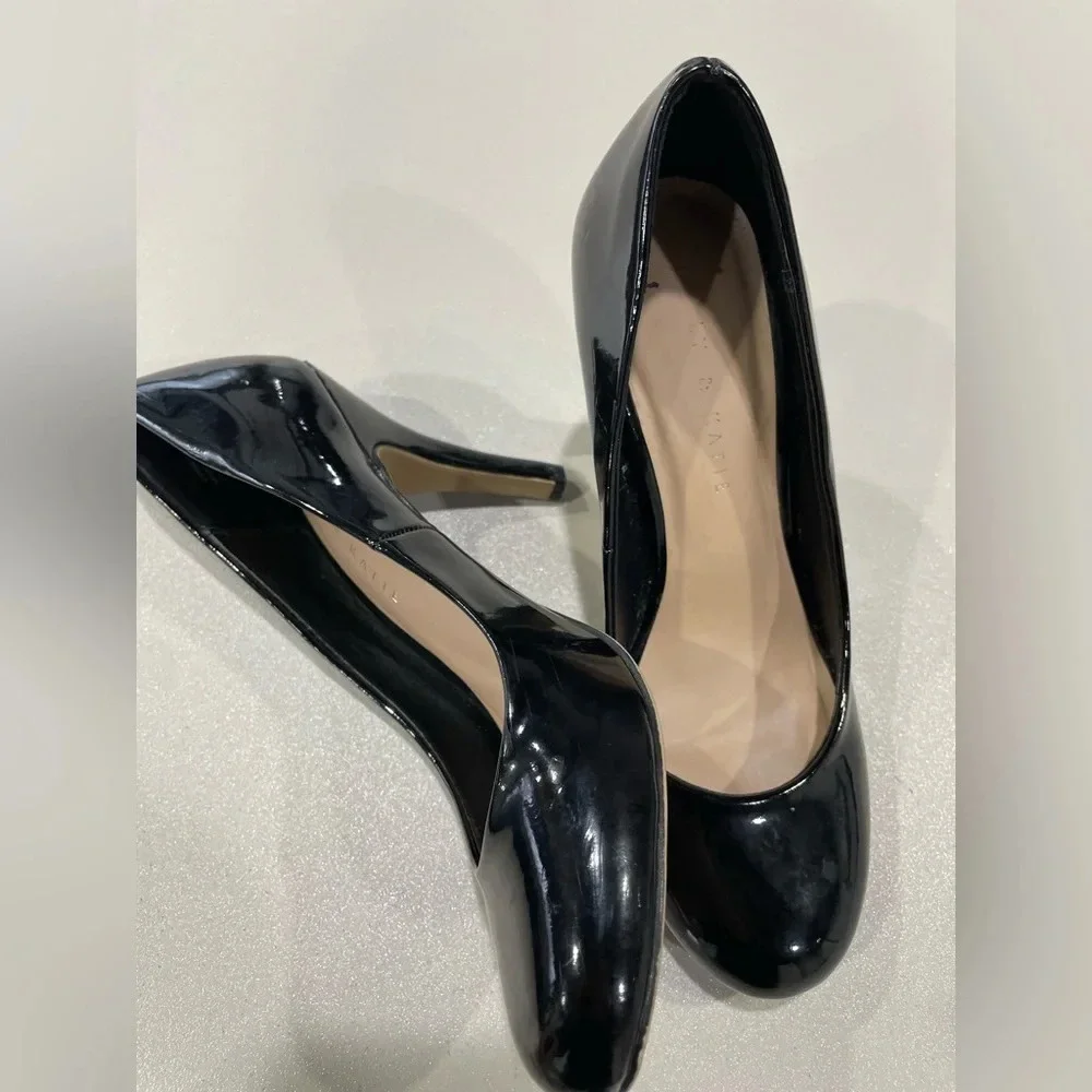 Kelly and Katie Size 7.5 Black High Heels Size 38